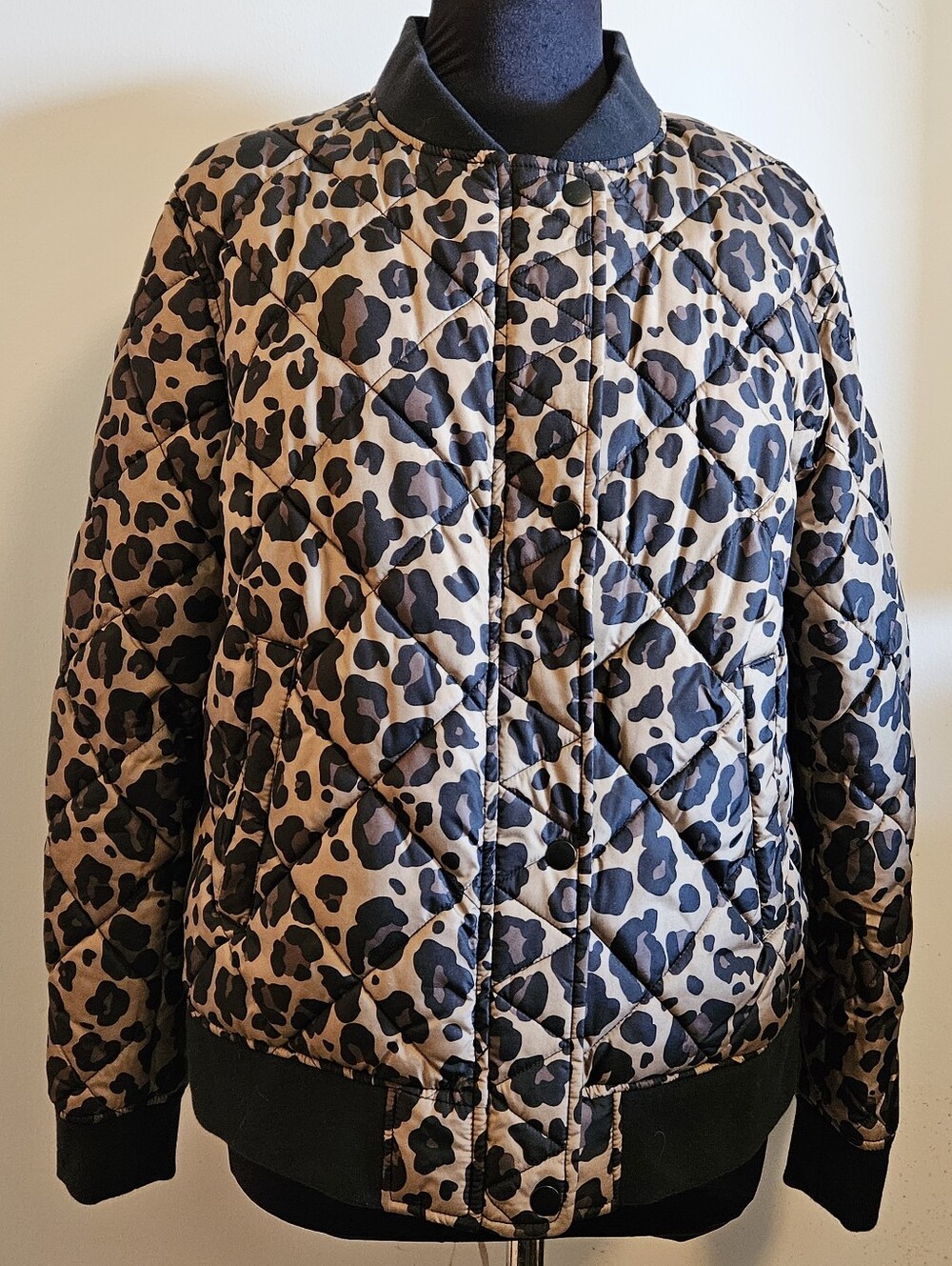 GAP Reversible Quilted Leopard Print Or Black Bomber Jacket